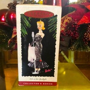 Hallmark Collector’s Barbie Series “Solo in the Spotlight”